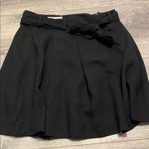Black Pleated Short Skirt With Tie